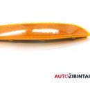BMW 5 Series (E60) Front Bumper Reflector (7839090)